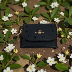 Women’s Coach Rivets Card Pouch New With Tags Leather blue & Gold